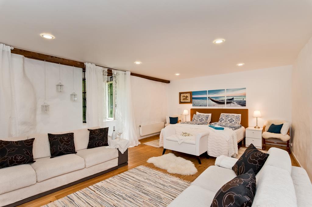 Old Town Central Apartment Таллин Экстерьер фото